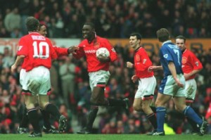  曼城德比战碾压曼联十人残阵  