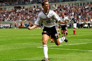  意甲金靴争夺白热化四大射手差距缩小  