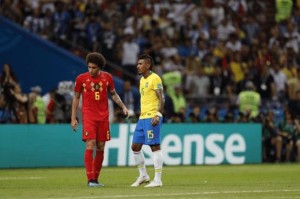  VAR争议判罚引发主帅集体炮轰  