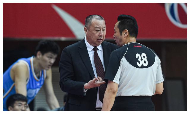  科隆队长红牌上诉成功减免一场禁赛  